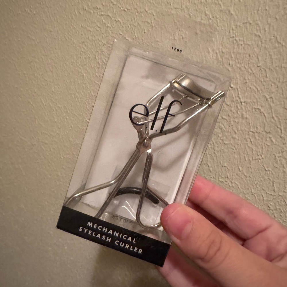 Elf Mechanical Eyelash Curler